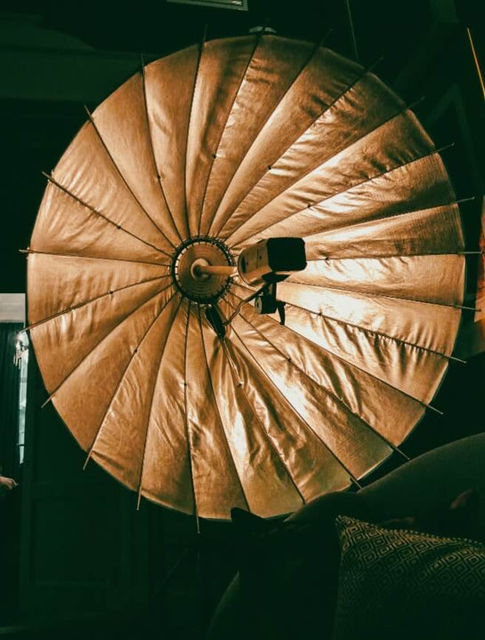 Behind the scenes... Behind the scenes...