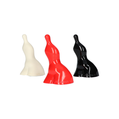 Vrouw In Balans Beeldje Zwart